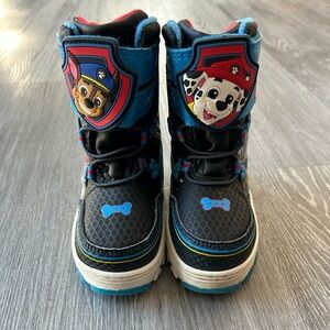 Paw Patrol boys light up boots size 7